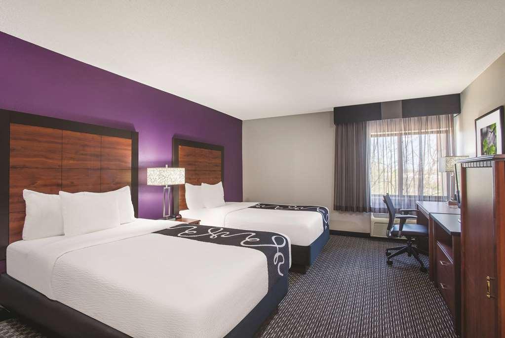 Howard Johnson By Wyndham Sacramento Downtown Rom bilde