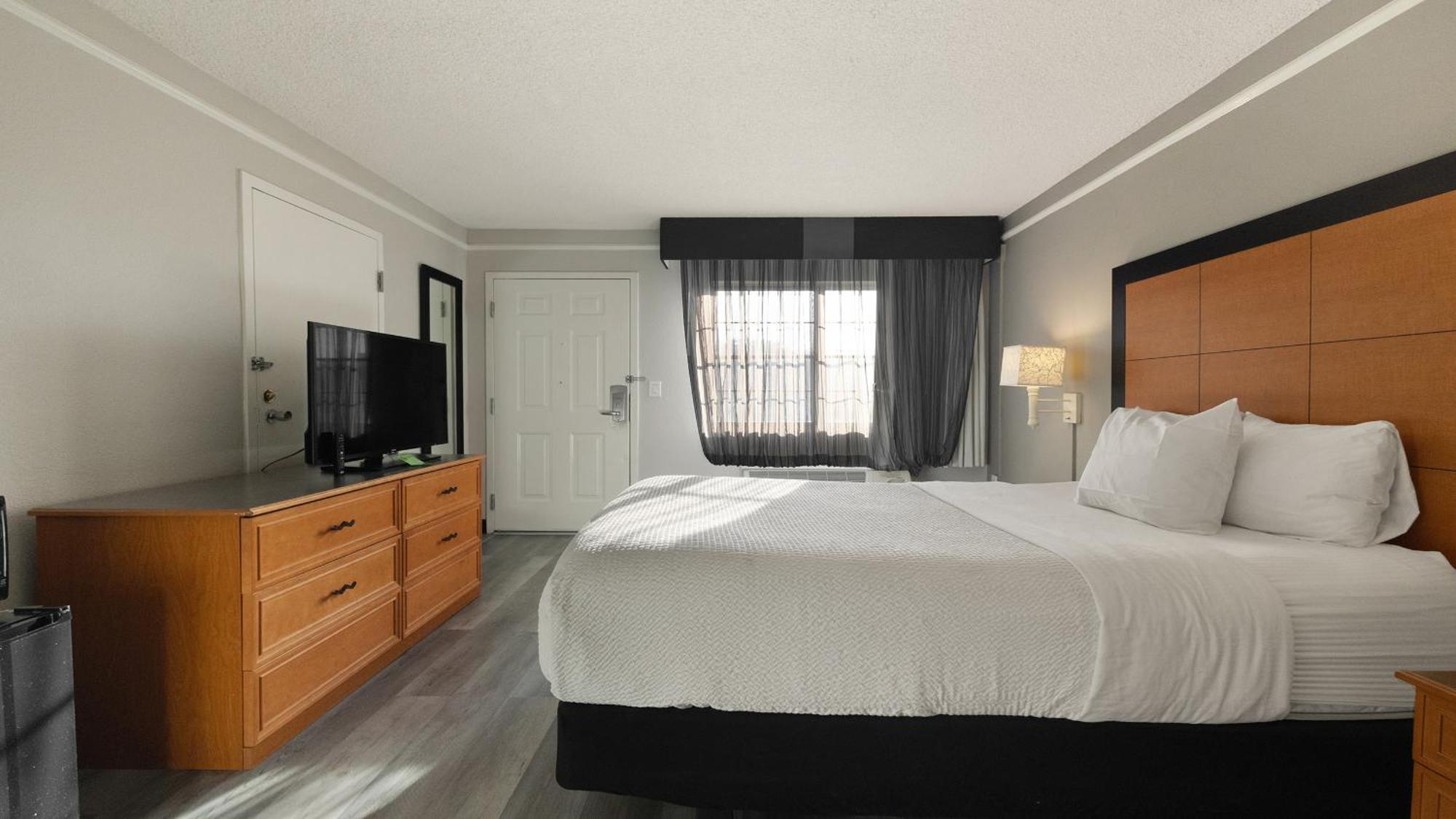 Howard Johnson By Wyndham Sacramento Downtown Eksteriør bilde