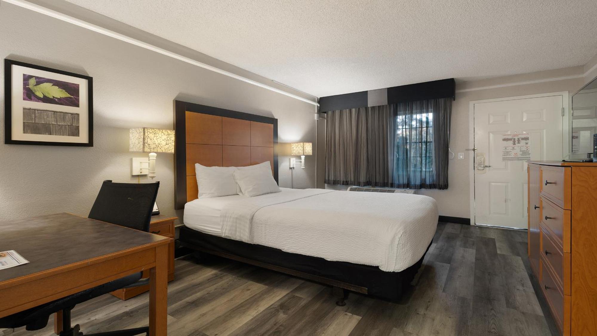 Howard Johnson By Wyndham Sacramento Downtown Eksteriør bilde