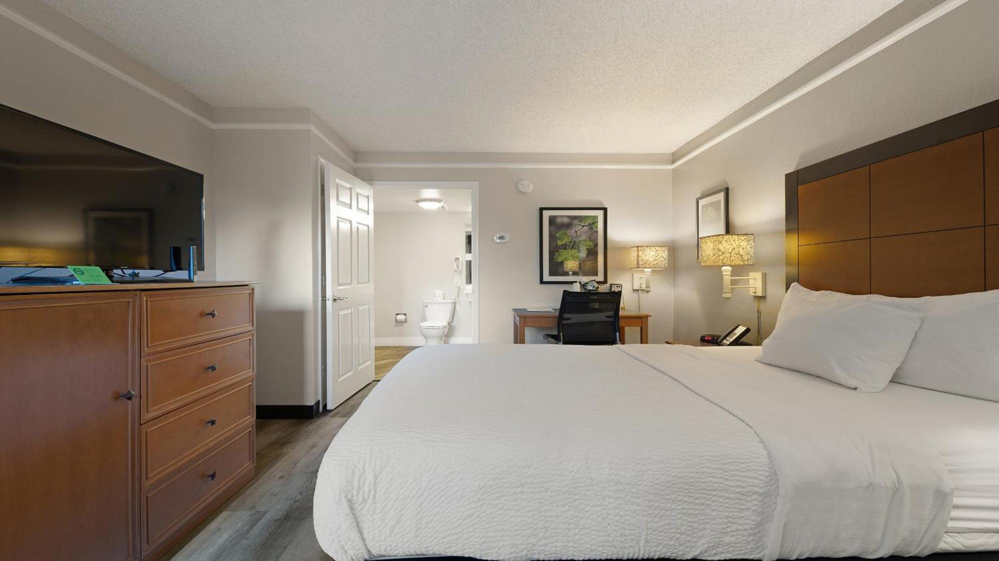 Howard Johnson By Wyndham Sacramento Downtown Eksteriør bilde